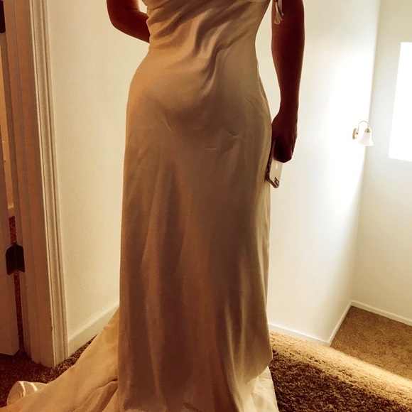 ivory wedding dress - Picture 2 of 4